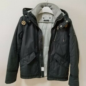 DIESEL　ディーゼル　ミリタリージャケット　フライトジャケット　パーカー　中綿入り　ブラック　S