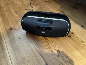 JBL On Beat Awake Dock with Bluetooth ワイヤレススピーカー for iPod, iPhone and iPad ブランド：JBL 中古品