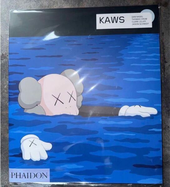 kaws アートブック