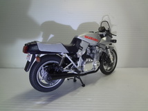 １／１２ スズキ ＧＳＸ１１００Ｓ 刀 カタナ 塗装済 完成品 訳アリ _画像8