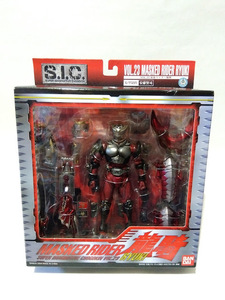 ★送料無料 未開封 SIC 仮面ライダー龍騎 龍騎サバイブ★