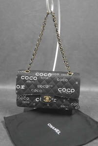 260 CHANEL シャネル マトラッセ ダブルフラップ COCOプリント ショルダーバッグ 2002