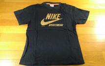 NIKE ナイキ Tシャツ SIZE:L ブラック　ゴールド 送料215円～_画像1