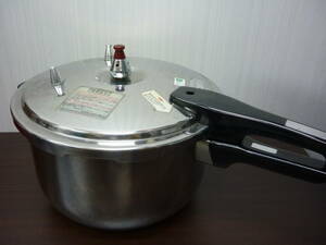 HORISHIN ホリシン 圧力鍋 7.8L 直径約30㎝ 家庭用 調理器具
