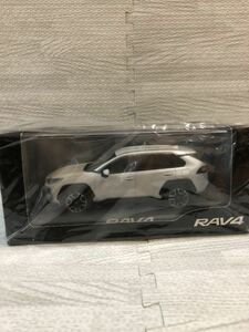 1/30 トヨタ 新型RAV4 ラブ4 アドベンチャー 非売品 カラーサンプル ミニカー ホワイトパールクリスタルシャイン