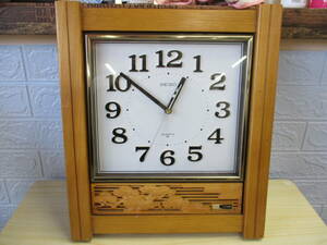 む177　棚竹　現状品　SEIKO　セイコー　壁掛け時計　アナログ時計　QB520B　木製　昭和レトロ　アンティーク