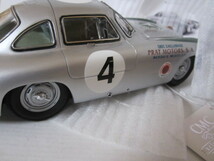 即決　CMC製　1/18 メルセデス　ベンツ　３００SL　パナメリカーナ　（一部破損品）_画像6