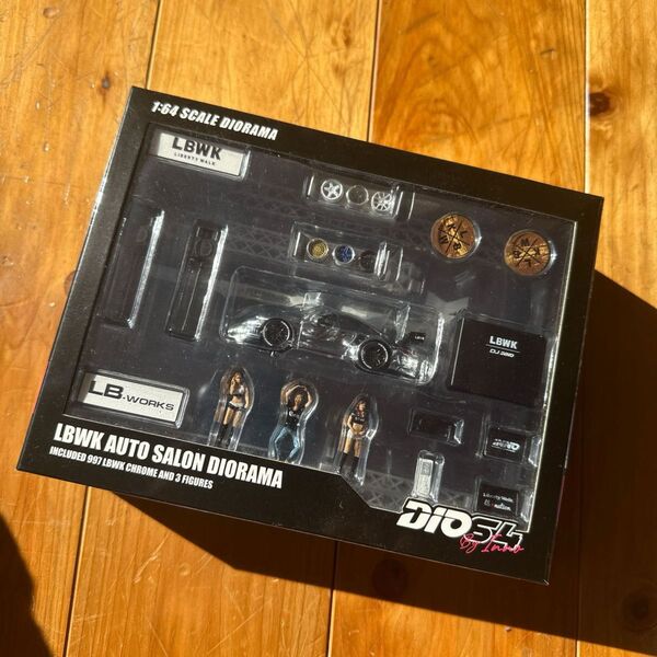 LBWK AUTO SALON DIORAMA INCLUDEO 997 LBWK 1/64 ポルシェ ジオラマ