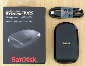 SanDisk SDDR-F451 エクストリームプロ CFExpress TypeB カードリーダー