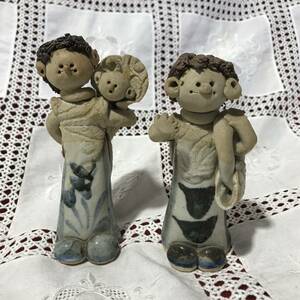 C140 砥部焼 青芳窯 陶器人形 2体セット 人形 置物 インテリア コレクション ダメージあり オブジェ