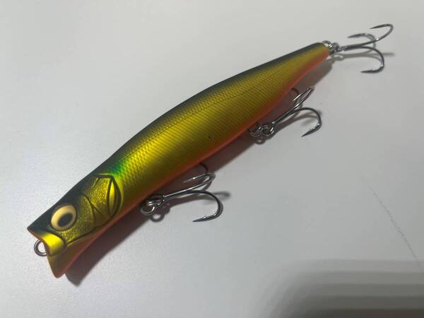 メガバス カゲロウ 124F 中古 箱あり シーバス