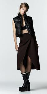 Zara Zara Короткая длина xs размер поддельный кожаный слой лучший черный черный стега