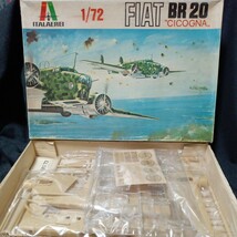 ■〒510円 日本陸軍採用のマイナー機「FIAT BR.20チコーニャ/イ式重爆撃機」1/72 イタレリ 未開封（管290）_画像1