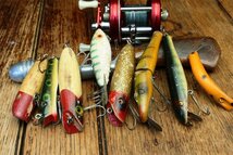 ウッド中心 オールドルアーセット / HEDDON 道楽 ABU ZEAL ハトリーズ BALSA50 FENWICK UMCO世代の昭和レトロ釣人に！_画像3