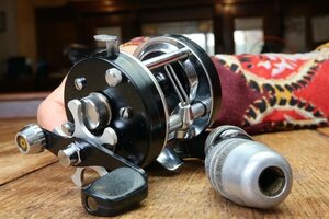 DAM Quick 700 ドイツ製 ABU アブ アンバサダー 5500C スタイル 雷魚 バス HEDDON 道楽 ZEAL ザウルス ハトリーズ UMCO世代のアングラーに