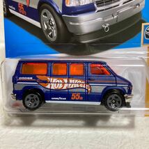 Hot Wheels★DODGE VAN HW 55 RACE TEAM★_画像1