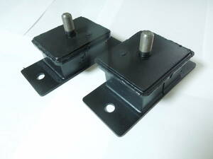  Mitsubishi Jeep for engine mount (J53,J54,J55 diesel 4DR engine for )2 piece set new goods 