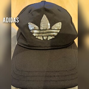 adidas アディダス　トレフォイル　スパンコール　キャップ　帽子 ロゴ　シルバー×黒　古着