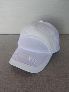 美品★DESCENTE GOLF 帽子 キャップ ホワイト 白 フリーサイズ（57-59cm） 刺繍 吸水速乾 デサント ゴルフ