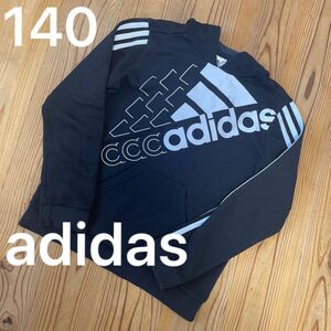 adidas アディダスパーカー　ブラック 140