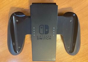 【中古】 Nintendo Switch Joy-Conグリップ（ブラック・黒）※充電できないタイプ