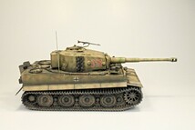 タミヤ1/35 ドイツ重戦車ティーガーⅠ 後期型　完成品_画像9