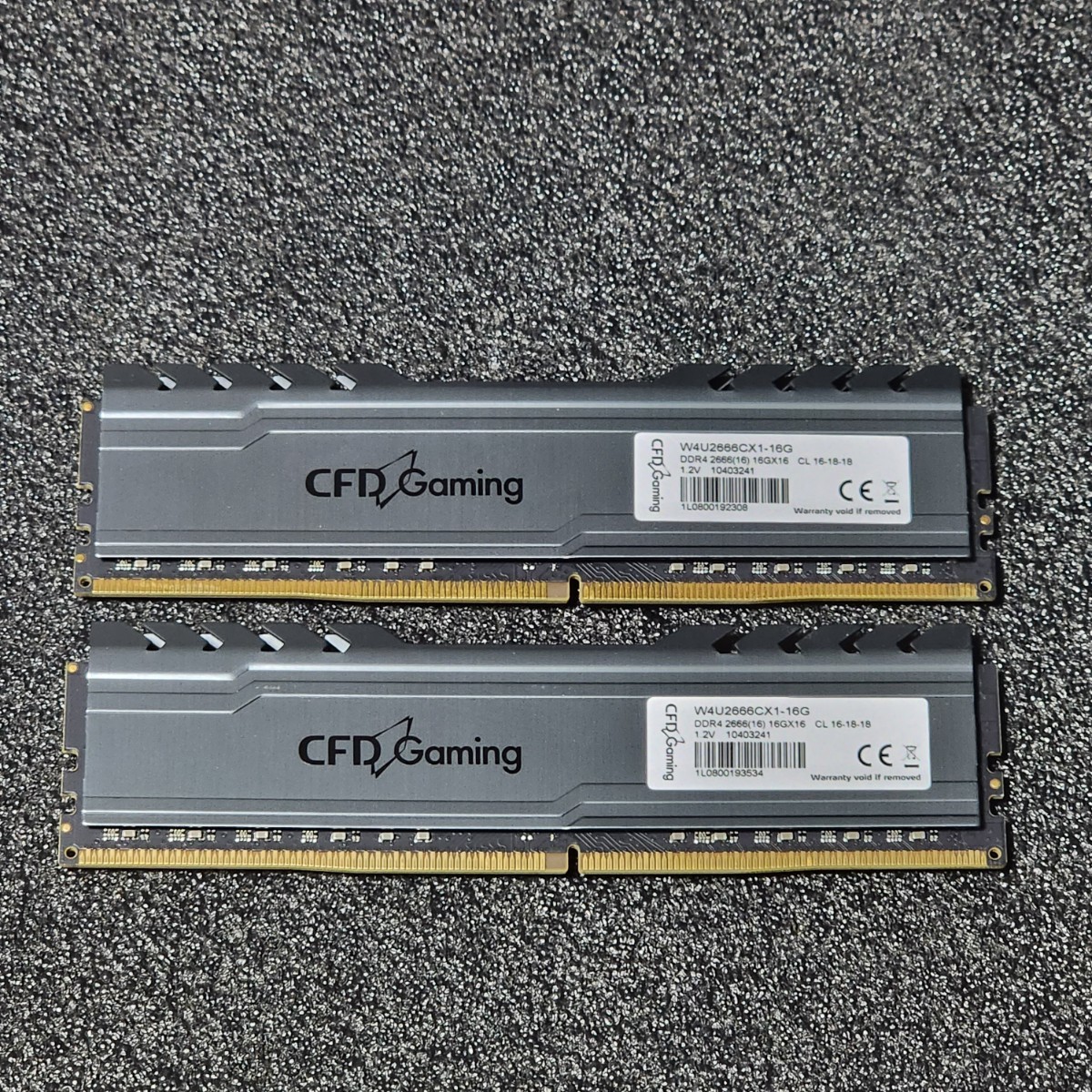 CFD W4U2666CX1-16G [DDR4 PC4-21300 16GB 2枚組] オークション比較