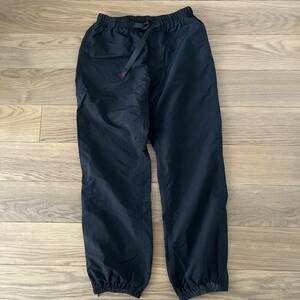 GRAMICCI グラミチ NYLON PACKBLE TRACK PANT ナイロンパッカブルトラックパンツ 品番： GMP3-S2058 ブラック Mナイロンパンツ