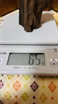 沈香『伽羅』原木　65g 香木　香炉　香合　香道　茶道具　聞香　中国美術　古美術　骨董　お香　お焼香　仏具_画像4