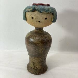  Shigaraki . керамика кукла kokeshi. ... земля игрушка девочка .... керамика украшение произведение искусства интерьер высота 24cm