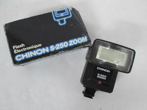 【1122o F7035】 Chinon S-250 Zoom フラッシュ ストロボ 動作未確認