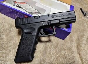 ＫＳＣ　Ｇ１８Ｃ　ストレートフレーム（KSCオリジナルカスタム）美品　予備マガジン付属