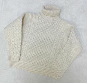 良品　aran crafts　アランクラフト　肉厚　編み込み　タートルネック　ニット　セーター　レディース　Lサイズ　ホワイト　レトロ　古着