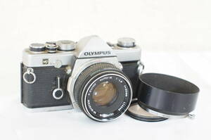 ④ OLYMPUS オリンパス OM-1 一眼レフ フィルムカメラ F.ZUIKO AUTO-S F1.8 50mm レンズ セット フード付き 7011106011