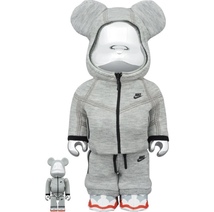 BE@RBRICK NIKE TECH FLEECE N98 100％＆400％ ベアブリック ナイキ テック フリース N98 100％ & 400％_画像1