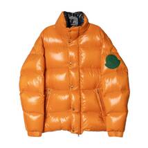 Moncler：ダウンジャケット　オレンジ　サイズ5　ハンガー付き　タグ付き_画像1