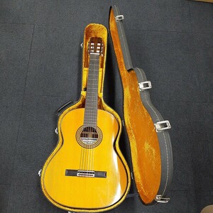 RYOJI MATSUOKA No.50 松岡良治 クラシックギター 中古品 ハードケース付き　zejだ