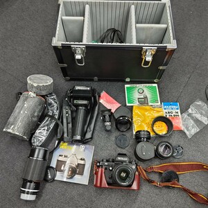 ニコン F3 DR-3 レンズ NIKKOR 50㎜ 11.4 zoom 70〜210㎜ 14 フラッシュ　SUNPAK auto 3075G アルミバッグABG-M まとめて　zejみ