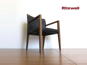 展示品　Ritzwell/リッツウェル　「クリント1264」アームチェア　最上級ウォールナット無垢材×黒革　ダイニングチェア/ラウンジチェア