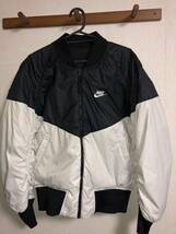 中古 美品 サイズM ナイキ ボンバージャケット リバーシブル NIKE_画像1