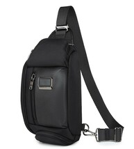 【新品未使用品】￥1～ トゥミ ウエストバッグ・ボディバッグ TUMI アルファ ブラヴォ BLACK メンズ ブラック 黒 定価50,600円　_画像2