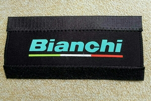 【新品】 チェーンステー プロテクター カバー 　ビアンキ BIANCHI 　送料無料！