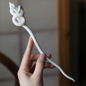 [Hair] White Snake Hair Stick Hairpin ホワイト スネーク ヘビ 蛇 デザイン メタル ヘアースティック 簪(かんざし) 【送料無料】