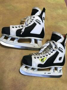 中古　アイスホッケー　靴　GRAF 25.5cm