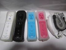 Wii リモコン モーションプラス 4個 白 黒 水色 ピンク シリコンカバー 付 ＋ ヌンチャク 白 1個 ストラップ 4個 動作確認済_画像1