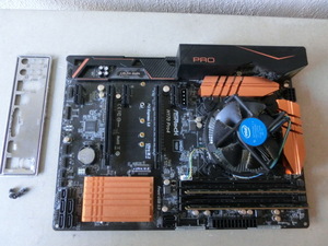 マザーボード ASRock H170M Pro4 CPU CORE i5 i5-6500 SR2L6 3.20GHz メモリ KVR21N15S8K2/8 ジャンク