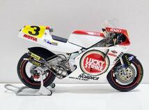 ハセガワ 1/12 WGP 1989年 LUCKY STRIKE YAMAHA YZR500 #3 W.レイニー　完成品_画像2