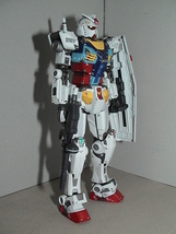 バンダイ横浜　歩く実物大ガンダム　超合金　RX-78F00＜開封美品/外箱開封部に少し傷みアリ＞_画像6