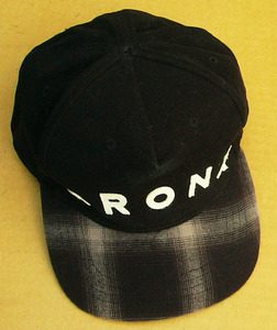 即決■BROWNY■キャップの頭上に付いてるはずの球がないcap■古着