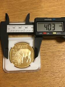 SJ10）2015年　ザンビア　牛　1オンス金貨コイン、メダルケース入り